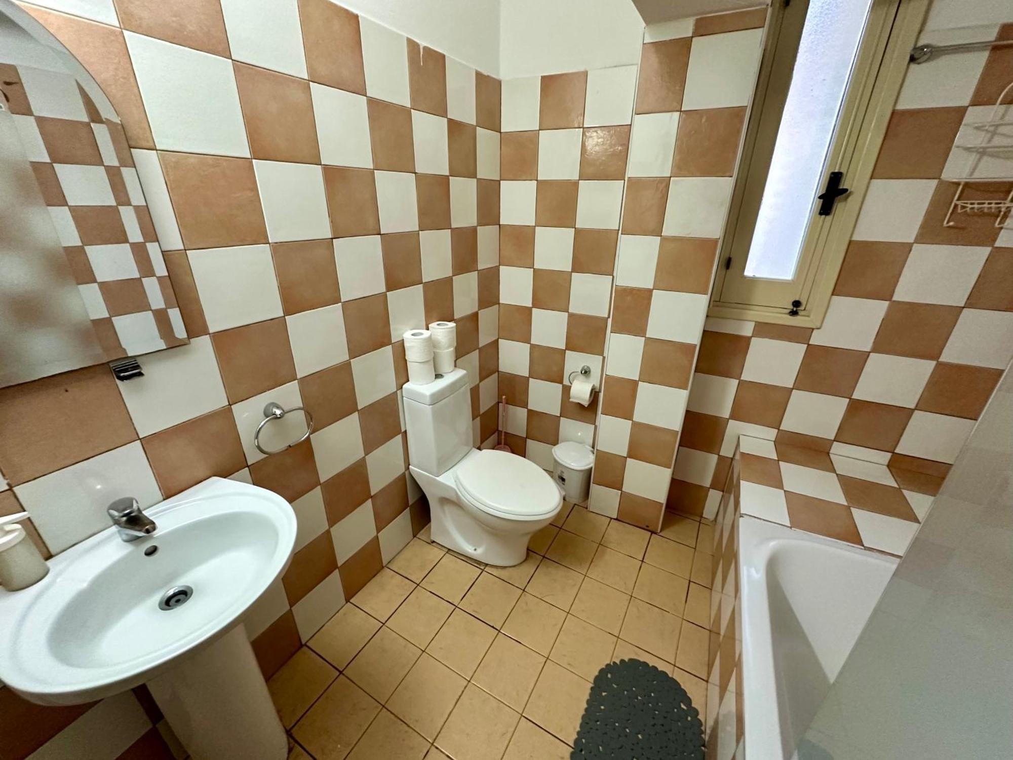 Private Room In Shared Flat Nicosia Exterior photo